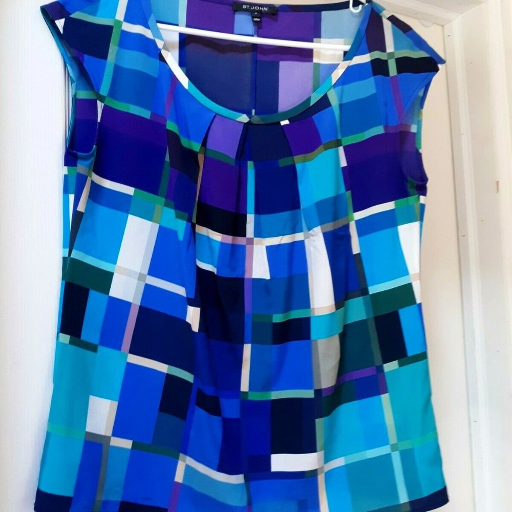 St. John Medium Colorful Top